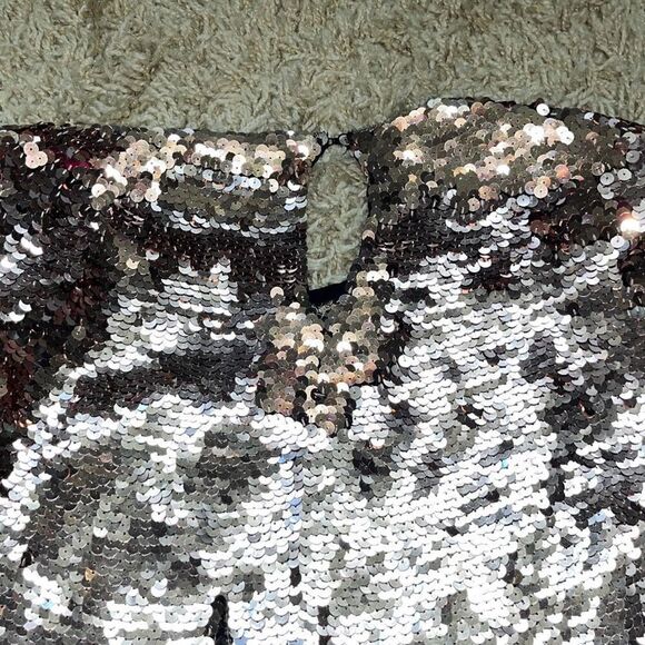 GORGEOUS 80's PINK Oleg Cassini Beaded and Sequin Top. Small 100% Silk Beautiful - Picture 11 of 16